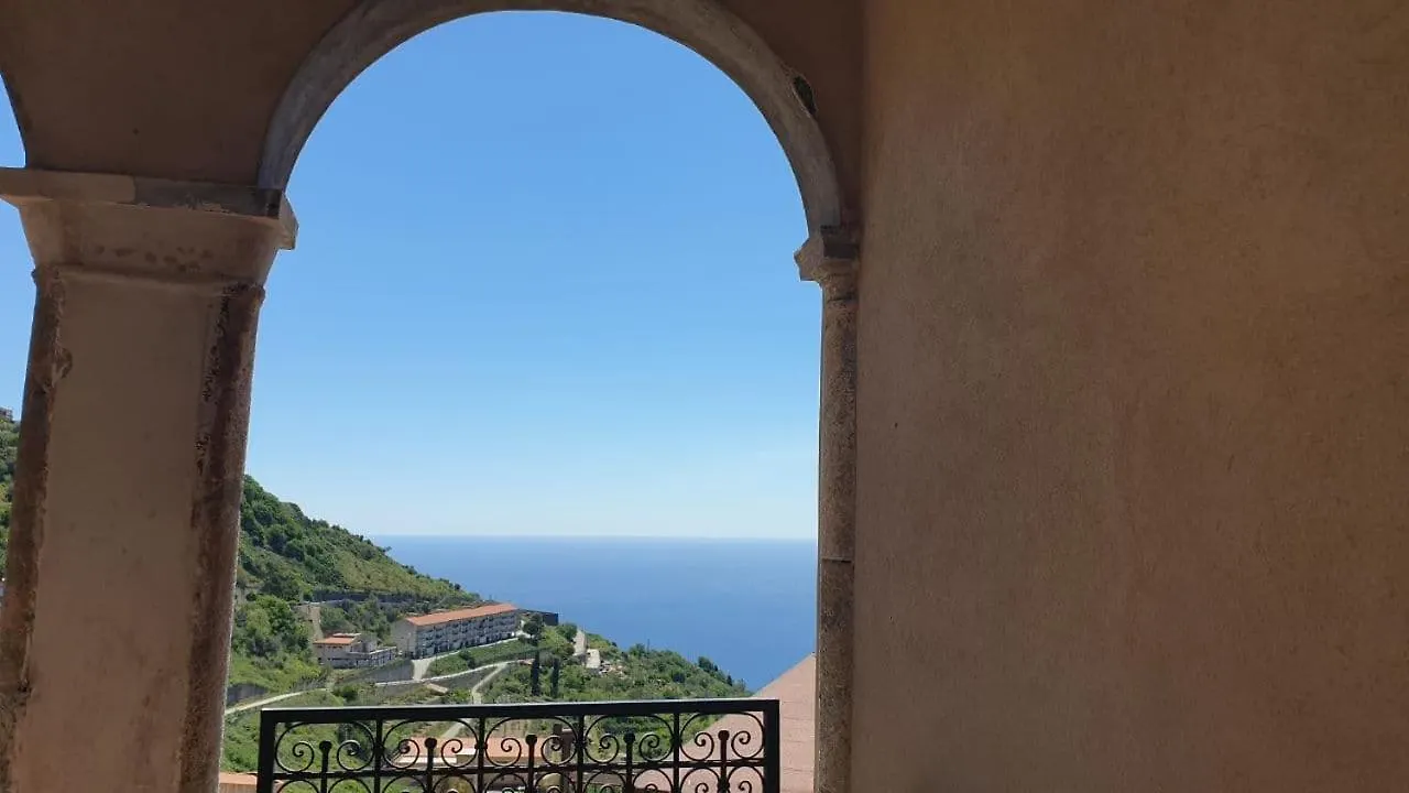 Casa Angela Apartment Ali  Italy